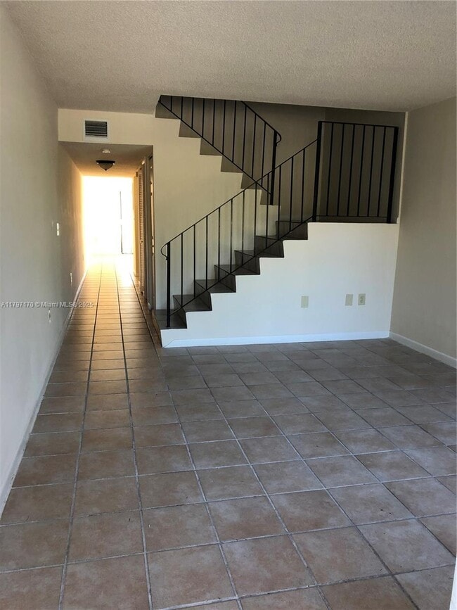 Photo - 1624 NE 151st St