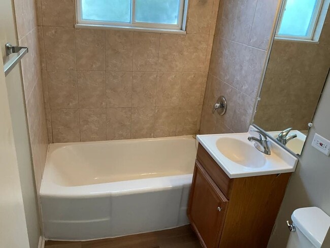 Photo - 711 E Le Moyne Ave