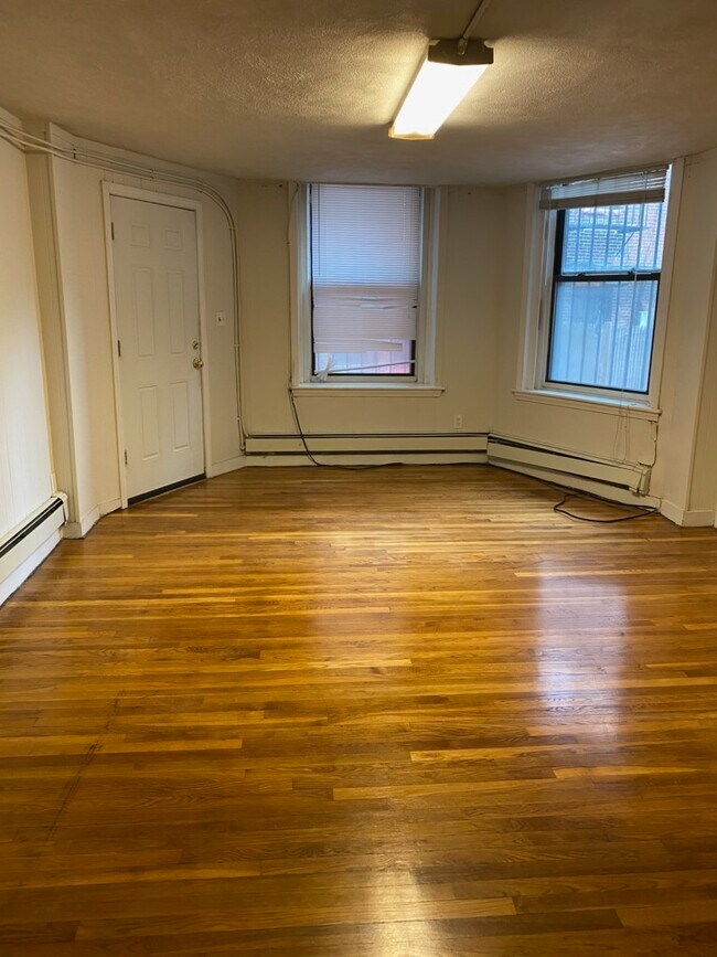 Photo - 314 Commonwealth Ave Unidad B2