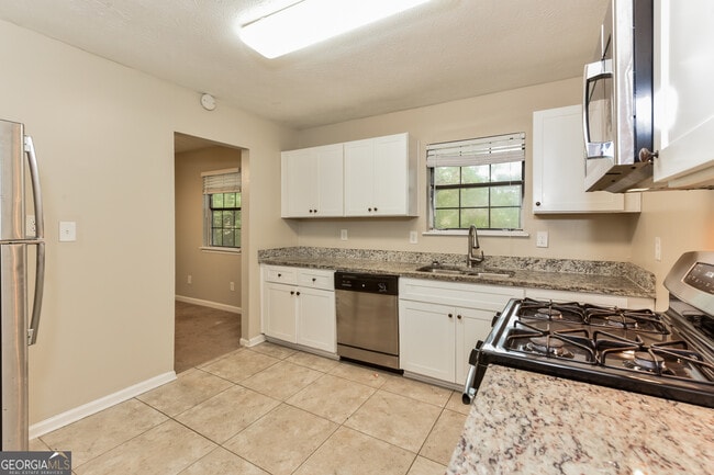 Photo - 5869 Bobbin Ln