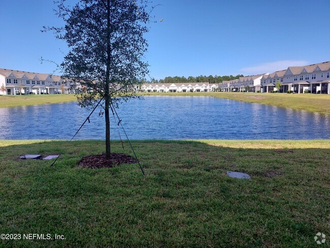 Building Photo - 12911 Josslyn Ln Rental