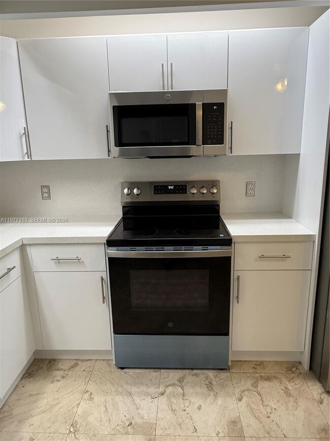 Photo - 550 SW 137th Ave Unit 202L