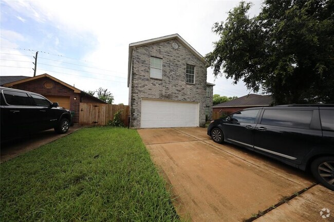 Building Photo - 12620 Rio Bravo St Rental