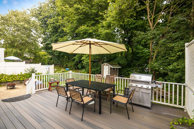 Photo - 77 Bayshore Dr