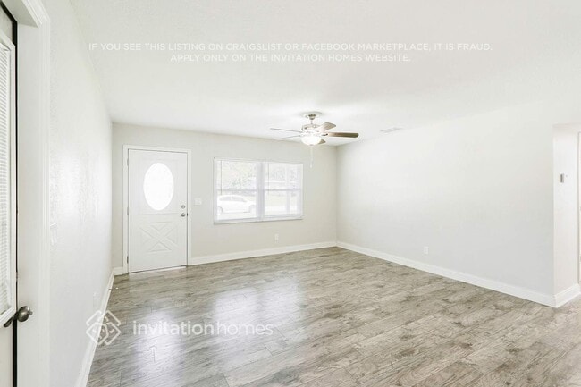 Photo - 909 Skyview Dr