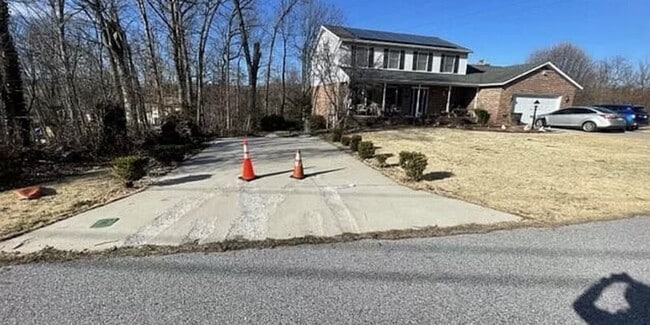 Photo - 5716 Trumps Mill Rd Unidad 1 Rental