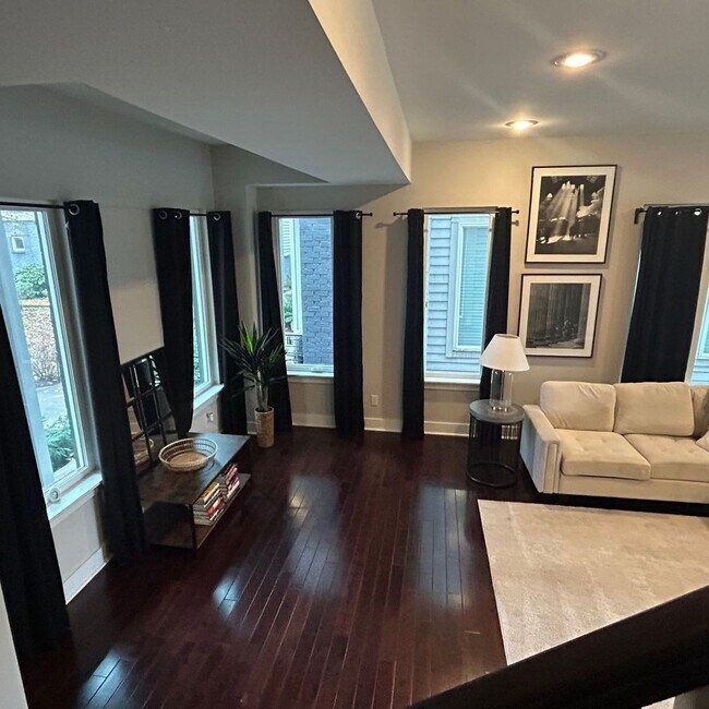 Photo - 1240 2nd Ave S