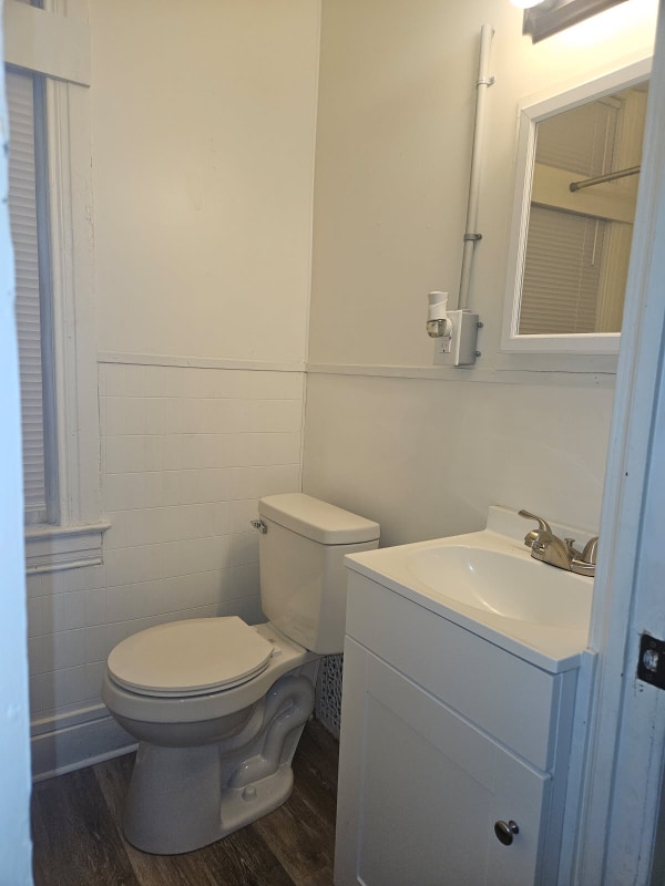 Photo - 1121 W Poplar St Unidad 1