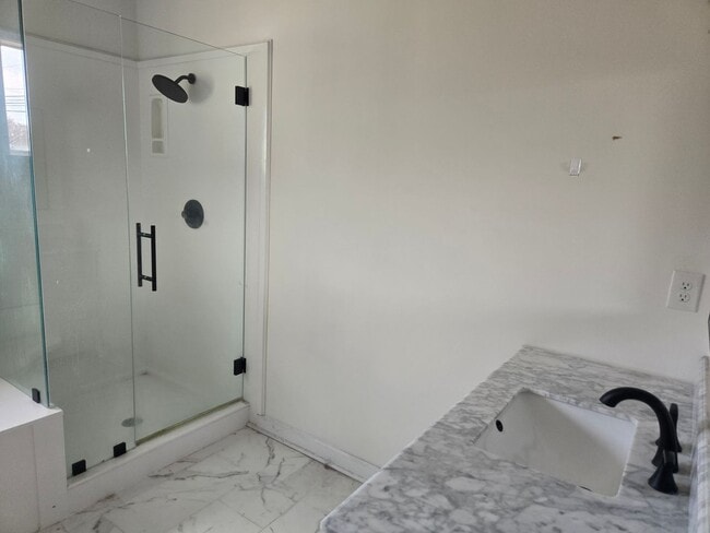 Photo - Gorgeous Corner Lot Arlington Home For Rent