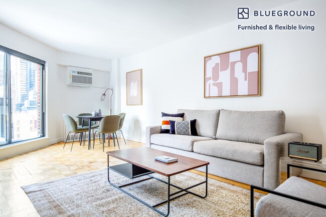 Building Photo - 300 E 51st St Rental