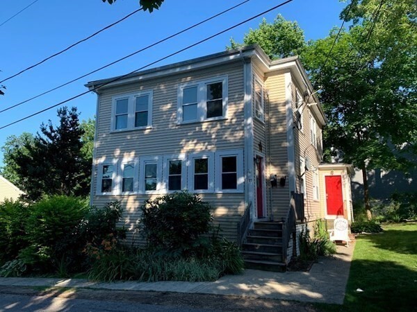 Building Photo - 75 Hammond St Unit 2 Rental