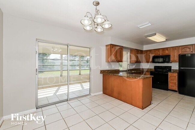 Photo - 1404 SE 30th St