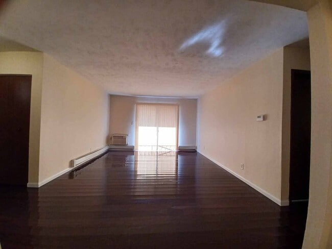 Photo - Riverside Terrace Apartments