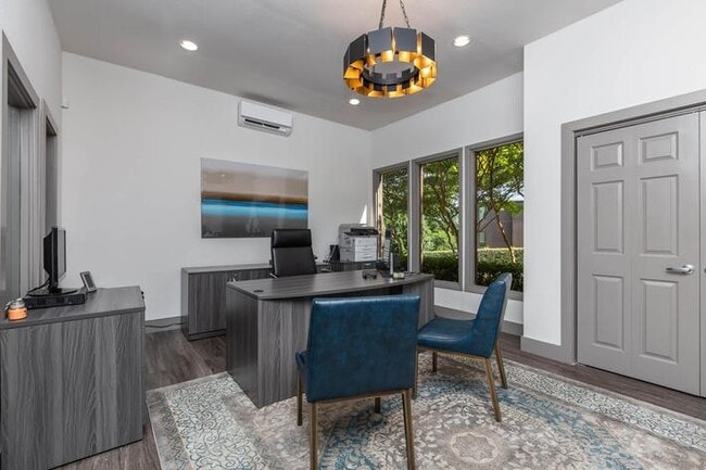 Photo - COUNTRY GREEN