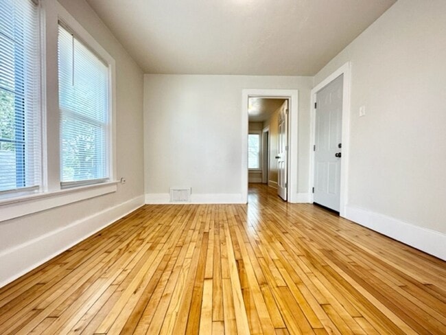Photo - 1281 Elm St Unit 3