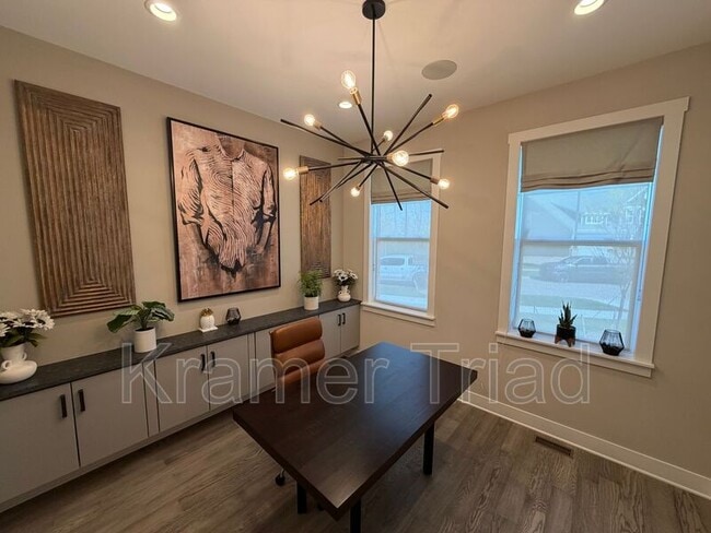 Photo - 7889 Arimoore Dr