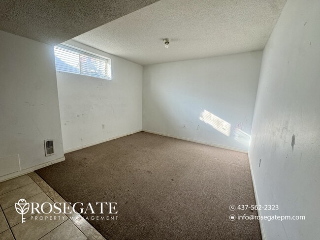 Photo - 2-Bedroom Basement Apartment with 2 Parking Spaces – Brampton Unit 2