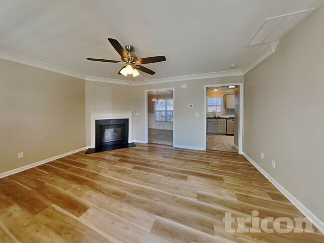 Photo - 1166 Waterlyn Dr