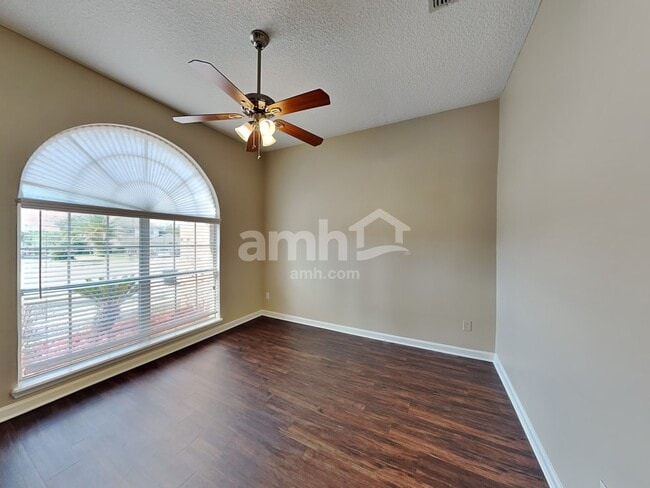 Photo - 3266 Woodglen Dr