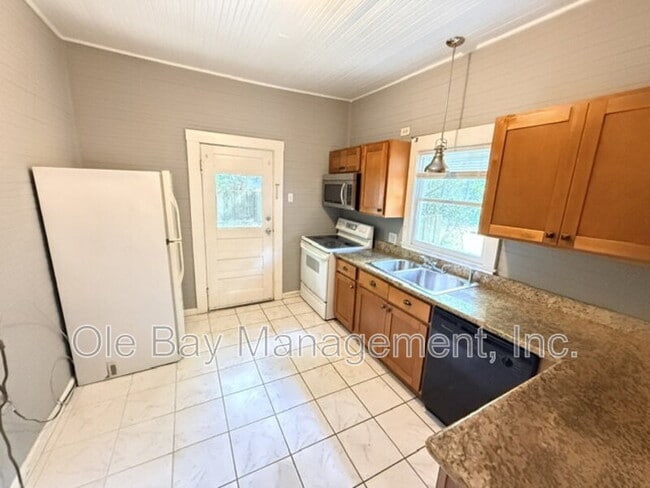 Photo - 257 S Fulton St