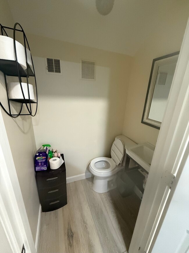 Photo - 11 Forest Ave Unidad 11 Forest Ave