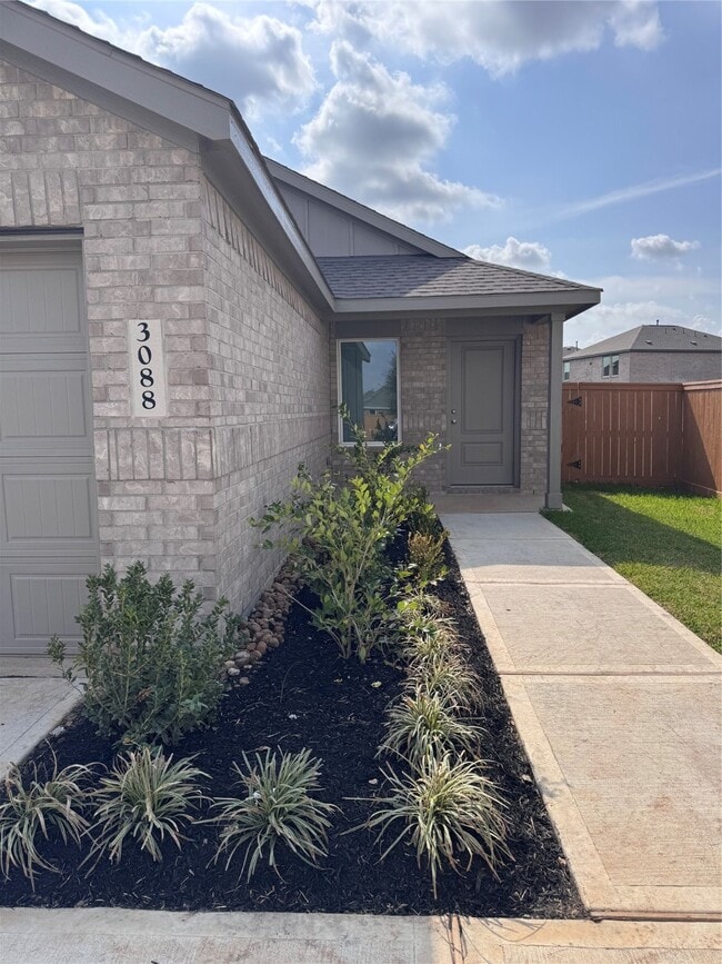 Photo - 3088 Fantasy Ter Dr