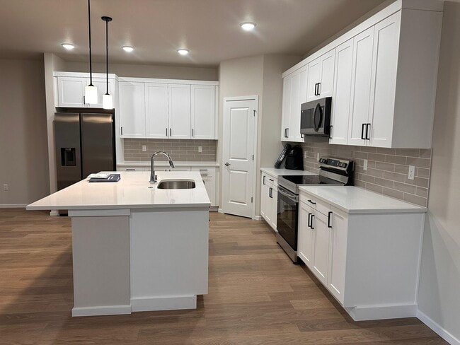 Photo - Beautiful Spanaway Home! Apply Today