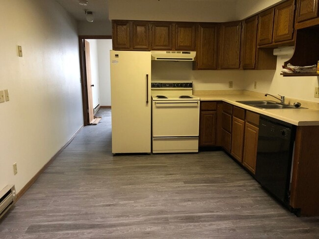 Building Photo - 4 S 3rd St Unit 1