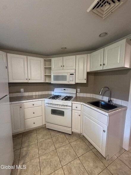 Photo - 126 N College St Unit 2