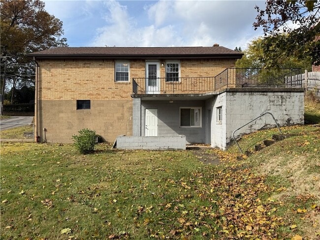 Photo - 300 Taylor St