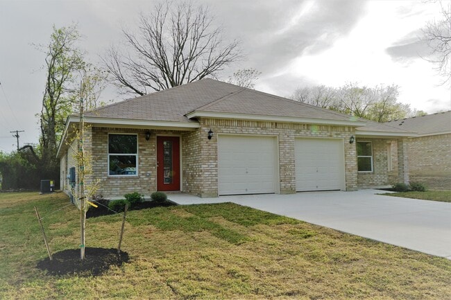 Front of similar unit - 126 E Ball Rd