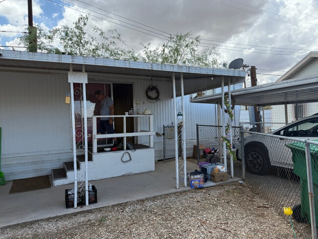 Photo - 1217 W Garnette St House