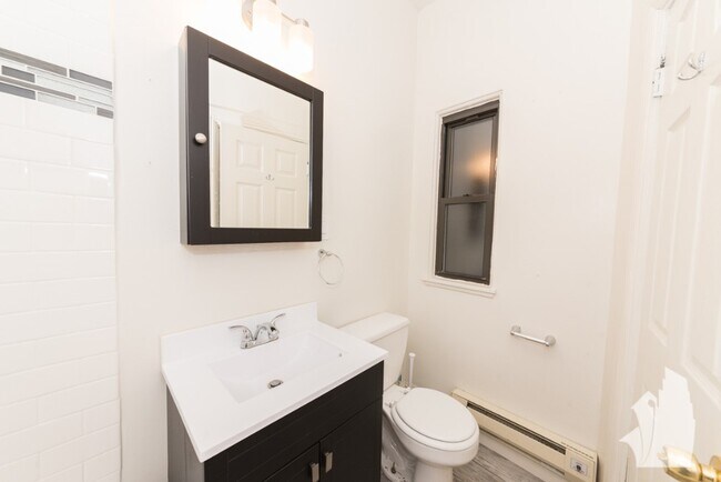 Photo - 2133 W Giddings St Unit 3C