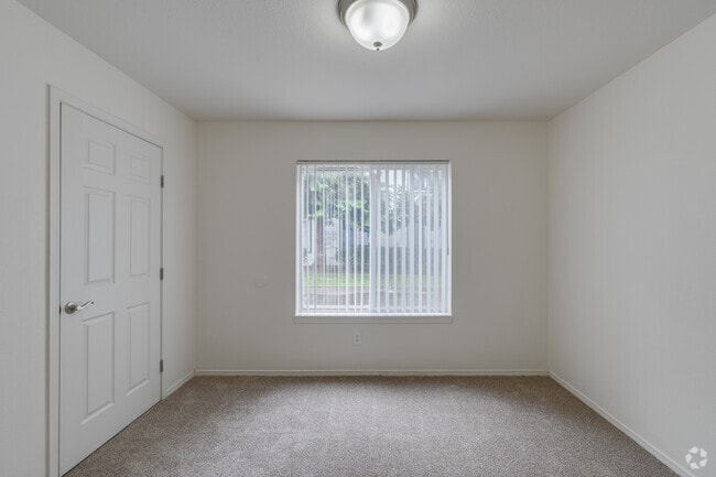 1BR, 1BA ADA - 740SF - Bedroom - Jefferson Place Apartments