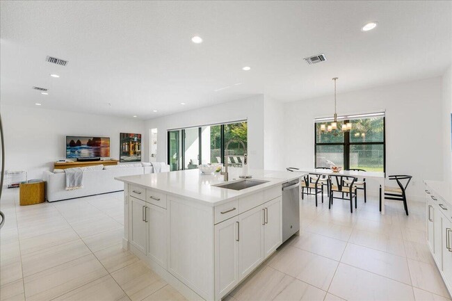 Photo - 17496 Sparkling River Rd