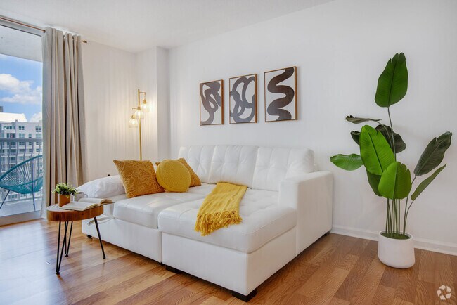 Building Photo - 1200 Brickell Bay Dr Rental