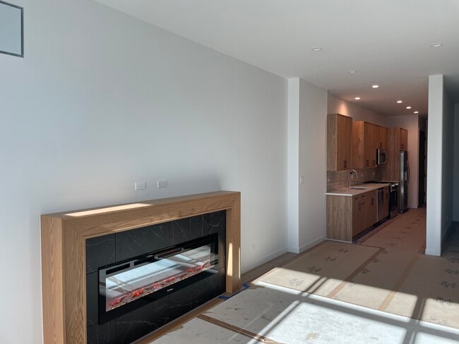 Photo - 934 W Diversey Pky Unit #1