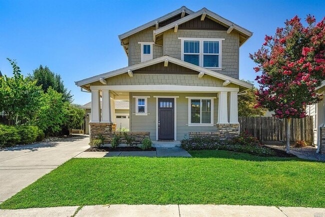 Building Photo - One of Northwest Nicest homes