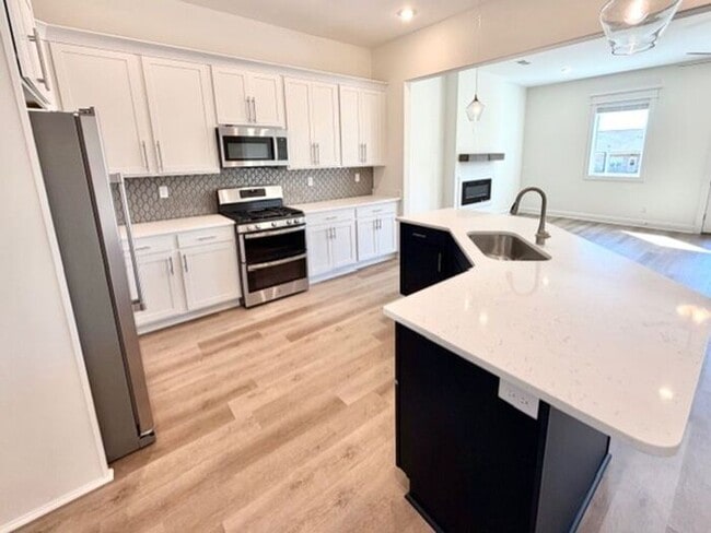 Photo - Now Leasing! 3-Bedroom 2.5 Bath Townhome in Olive Branch- Minutes from Methodist Hospital