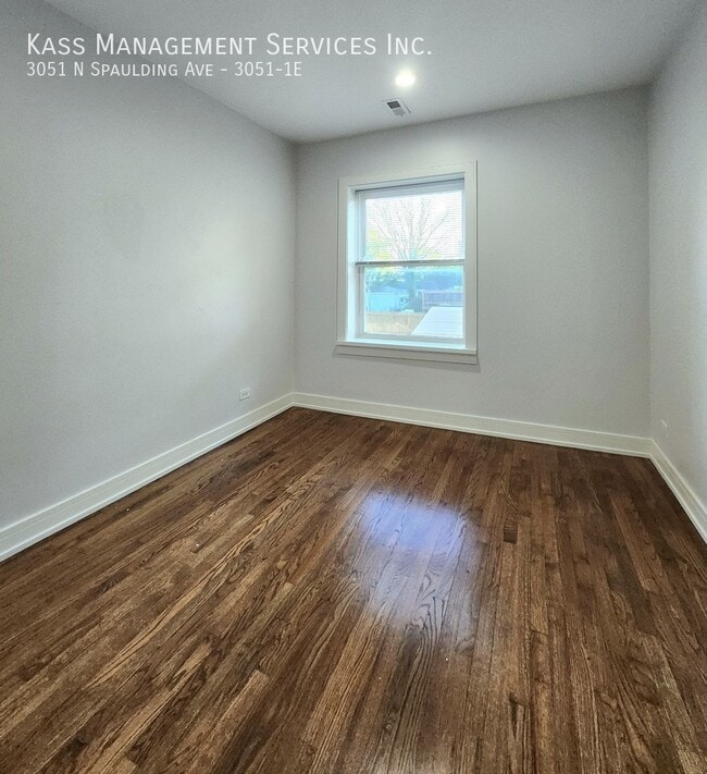 Photo - 3051 N Spaulding Ave Unit 3051-1E
