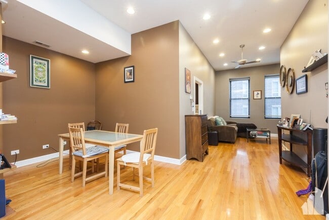 Photo - 705 N Milwaukee Ave