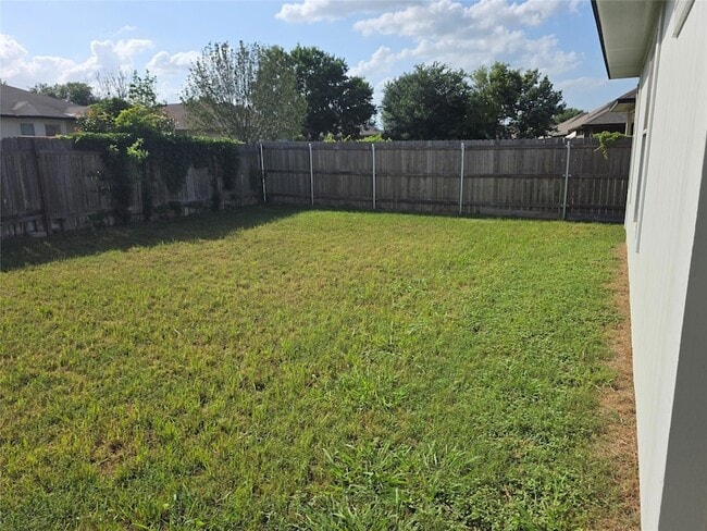 Photo - 319 Riverwalk Dr