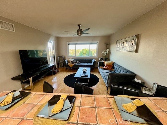 Photo - 15654 Hillview Ln Unidad 18