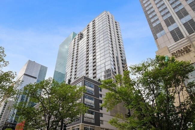 Building Photo - 240 E Illinois St Unit 1301 Rental