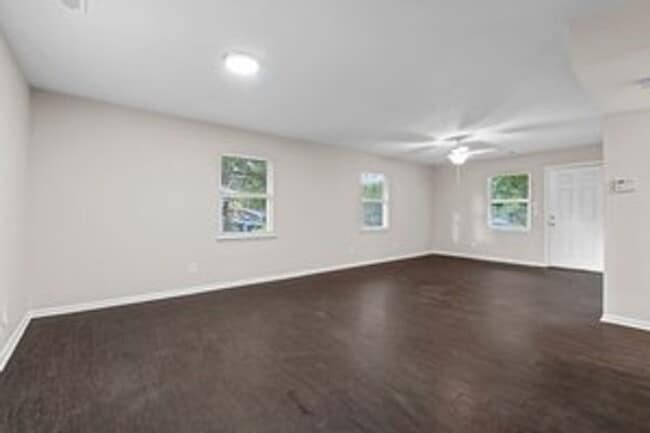 Photo - 3 Bedroom 1.5 Bath Single Family Home