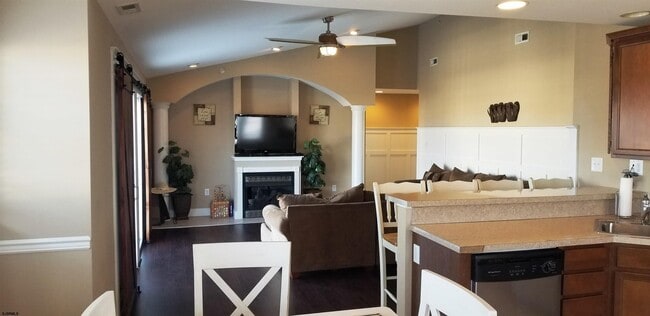 Photo - 1301 West Ave Unit D