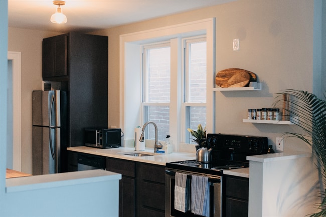 Photo - 4231 Swan Ave