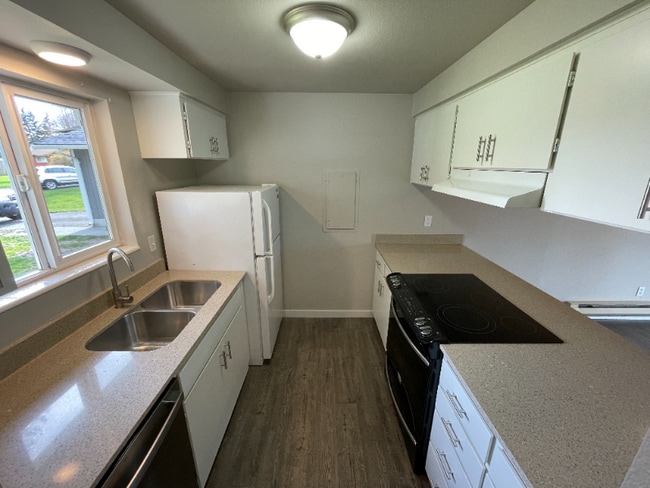 Photo - 9729 5th St NE Unit A