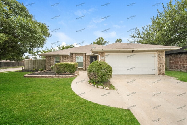 Building Photo - 600 SW 149th Pl