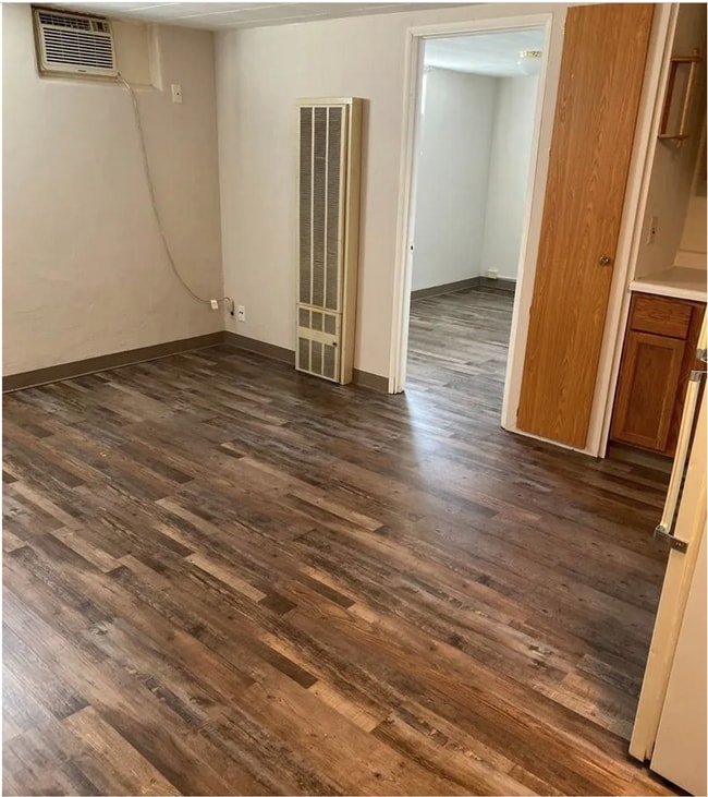 Photo - 605 W University Ave